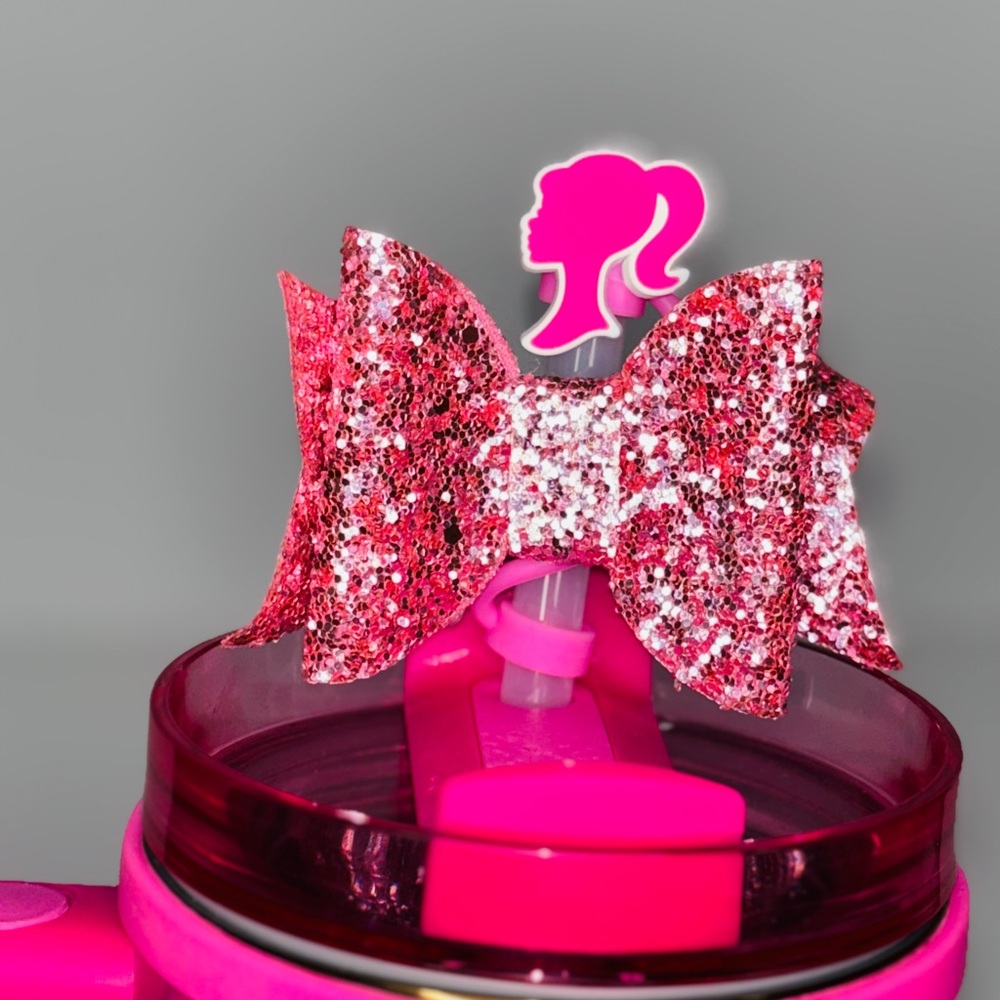 ✨Barbie Pink Tumbler & Barbie Accessories ✨ - Picture 3 of 6